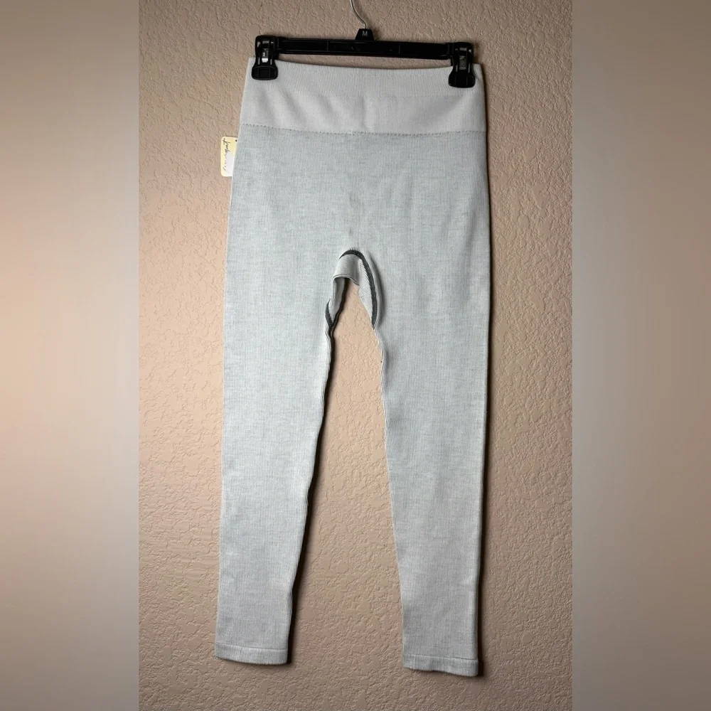 Free People Movement Cool Down Wool Blend Base Layer Leggings NWT Size M/L - Picture 5 of 11